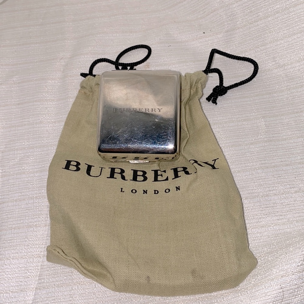 BURBERRY Designer Complete
Domino 62.3g W/COA
